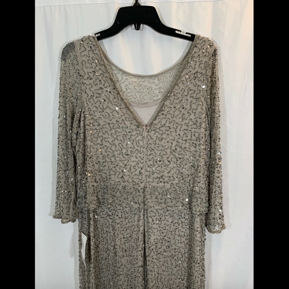 NWT‎ Pisarro Nights Bead Embellished Blouson Gown - Picture 6 of 8